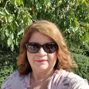 Meet your Posher, Paulette